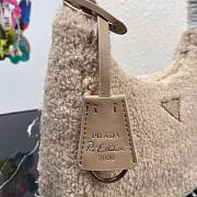 Prada Re-Edition 2000 Shearling Mini Bag Beige | 1NE515 - 5