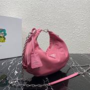 Prada Re-Edition 2006 nylon bag pink | 1BH172 - 6