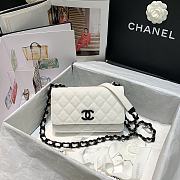 Chanel Classic Flap Bag White Black 19cm | 81059 - 2