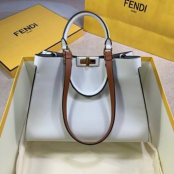 Fendi Peekaboo White leather tote bag 35cm | 6011