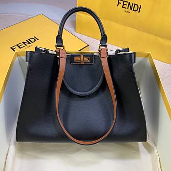 Fendi Peekaboo Black leather tote bag 35cm | 6011