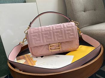 Fendi Baguete pink leather bag 26cm | 8BR600