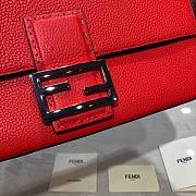 Fendi Baguette red full grain leather bag 32cm - 3