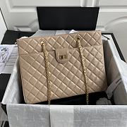 Chanel leather golden tote shopping bag beige | AS6611 - 1