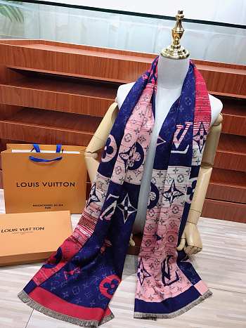 Louis Vuitton scarf 04