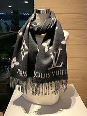 Louis Vuitton scarf 11 - 2