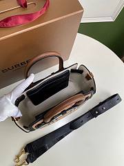 Burberry Mini Leather Block Detail Belt 21cm  - 4