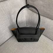BOTTEGA VENETA Ladies grainy calfskin Top-handle bag black | 580725 - 6