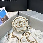 Chanel Round Clutch with Chain White 2020 | 88836 - 5
