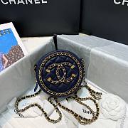 Chanel Round Clutch with Chain Blue 2020 | 88836 - 5