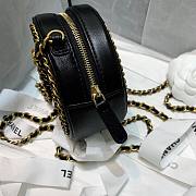 Chanel Round Clutch with Chain Black 2020 | 88836 - 4