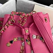 Chanel Cham Chain Pink Bucket Bag 2020 - 2