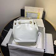 Chanel Shiny White Bucket Bag |1946 - 5