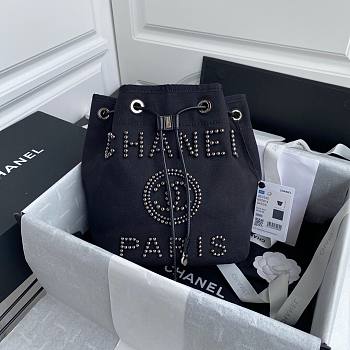 Chanel deauville Black leather bucket bag