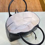 Bottega Veneta Intrecciato lamp skin tote black bag | 609175 - 4