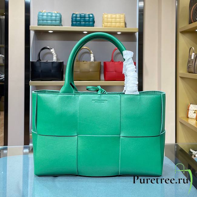 Bottega Veneta Intrecciato lamp skin tote green bag | 609175 - 1