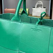 Bottega Veneta Intrecciato lamp skin tote green bag | 609175 - 2