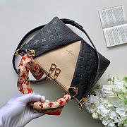 Louis Vuitton LV Original V Beige Tote Bag | M53886  - 3
