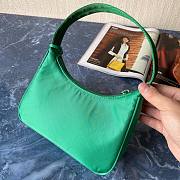 Re-Edition 2000 Nylon Mini Bag Green| 1NE515 - 5