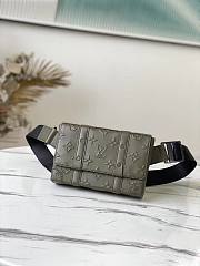 LV Trunk Slingbag Other Leathers in Green | M57952 - 1