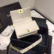 Chanel Boy Bag Smooth Leather White 20 | 67085 - 4