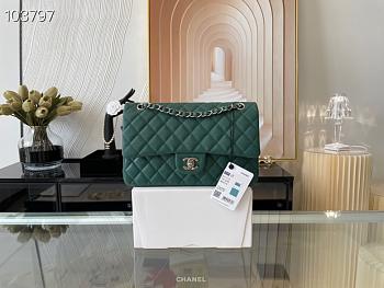 Chanel Classic Handbag Grained Calfskin & Metal-Tone Green | A58600
