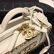 Chanel Vanity Case Bag Grained Calfskin White | AS1785 - 2