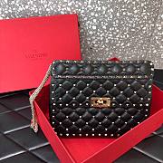 Valentino Garavani medium Rockstud Spike black shoulder bag  | WB0122 - 4