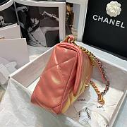 Chanel 19 Iridescent Calfskin Small Flap Bag Pink 2021 | AS1161 - 3