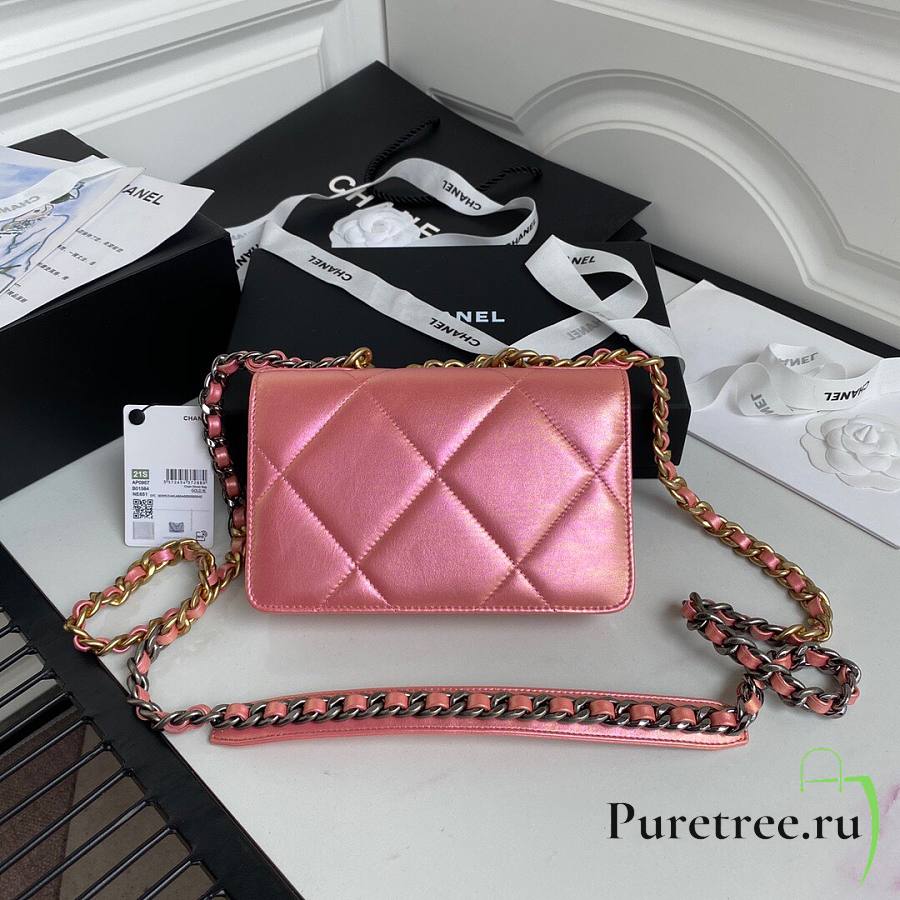 Chanel 19 Iridescent Wallet on Chain WOC Pink 2021