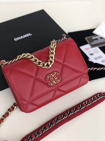 Chanel Quilted 19 Wallet on Chain WOC Red 2019 | AP0957