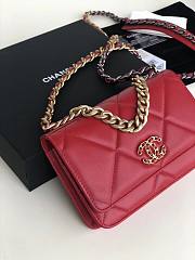 Chanel Quilted 19 Wallet on Chain WOC Red 2019 | AP0957 - 5