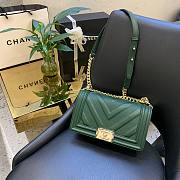 Chanel Calfskin Patchwork Chevron Boy Flap Bag Green 25cm | A67086 - 4