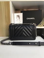 Chanel Iridescent Chevron Grained Leather Boy Flap Black Bag / Black Hardware 20cm - 3