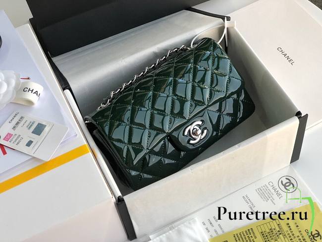 Chanel Quilted Patent Leather Small Flap Bag Green 20cm - 1