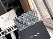 Chanel Quilted Patent Leather Double Flap Bag Gray / Metal 25 cm - 1