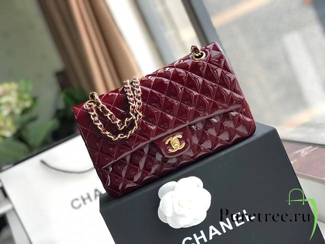 Chanel Quilted Patent Leather Double Flap Bag Red / Gold 25 cm - 1