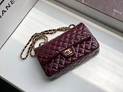 Chanel Quilted Patent Leather Double Flap Bag Red / Gold 25 cm - 3