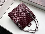 Chanel Quilted Patent Leather Double Flap Bag Medium Red / Metal 25 cm - 4