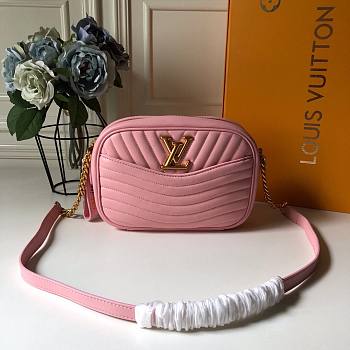 Louis Vuitton New Wave Camera Bag LV New Wave Leather Pink| M58677
