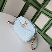 Louis Vuitton New Wave Camera Bag LV New Wave Leather Blue | M58677 - 4
