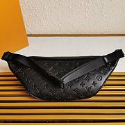 LV Discovery Bumbag Monogram Black | M44336   - 4