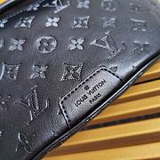 LV Discovery Bumbag Monogram Black | M44336   - 5