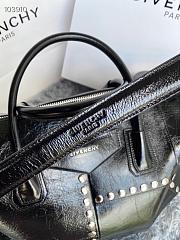 Givency Small Antigona Soft Bag In Shiny Leather | BB50F2B11E - 2