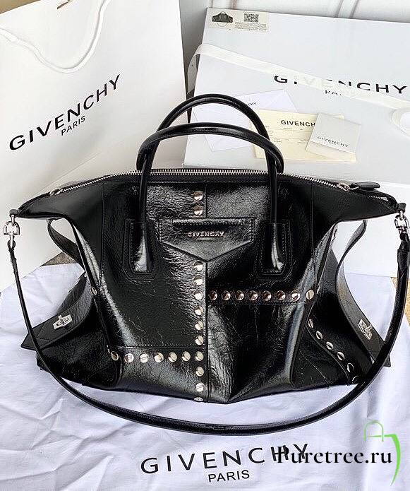 Givency Small Antigona Soft Bag In Shiny Leather | BB50F2B11E - 1