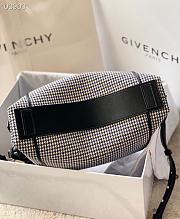 Givency Medium Antigona Soft Bag In Black Leather | BB50F2B11E - 3