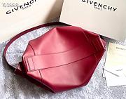 Givency Medium Antigona Soft Bag Red Leather | BB50F2B11E - 4