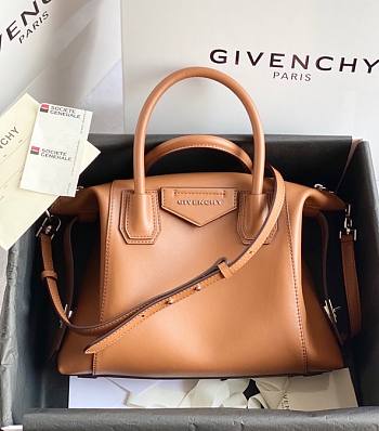 Givency Small Antigona Soft Bag In Brown Leather | BB50F2B11E