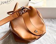 Givency Medium Antigona Soft Bag In Brown Leather | BB50F2B11E - 4