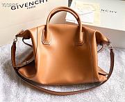 Givency Medium Antigona Soft Bag In Brown Leather | BB50F2B11E - 3